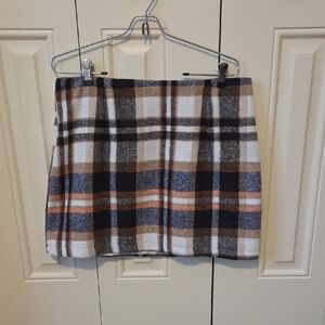 Stylish Plaid Mini Skirt - Black, White, and Brown
